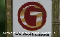 Wanderzeichen der Golddorf Route Wenholthausen